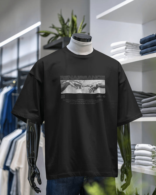 oversized T-shirt featuring Renaissance art graphic – aesthetic streetwear style